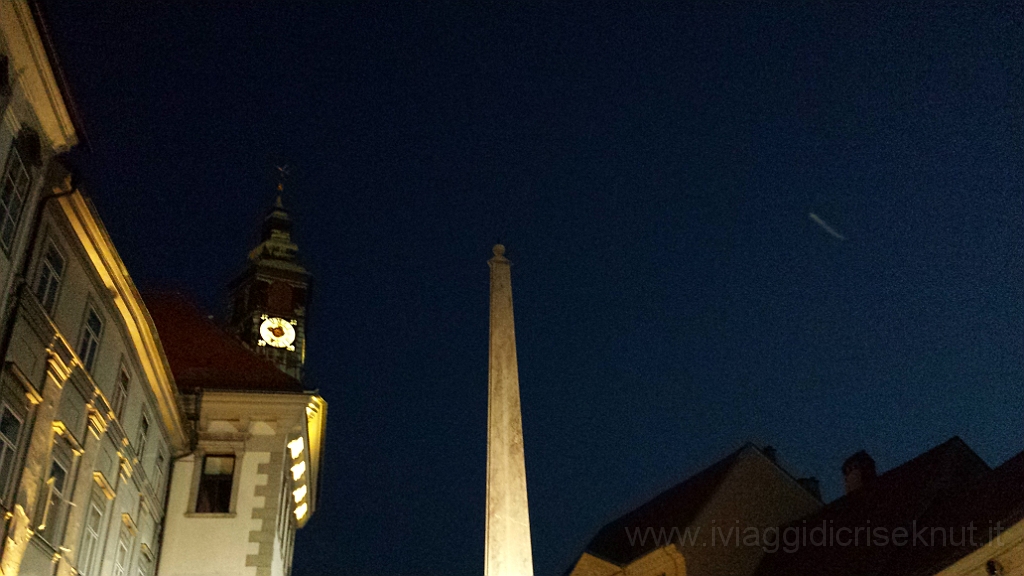 20130714_213717.jpg - Liubljana,centro storico di notte.  