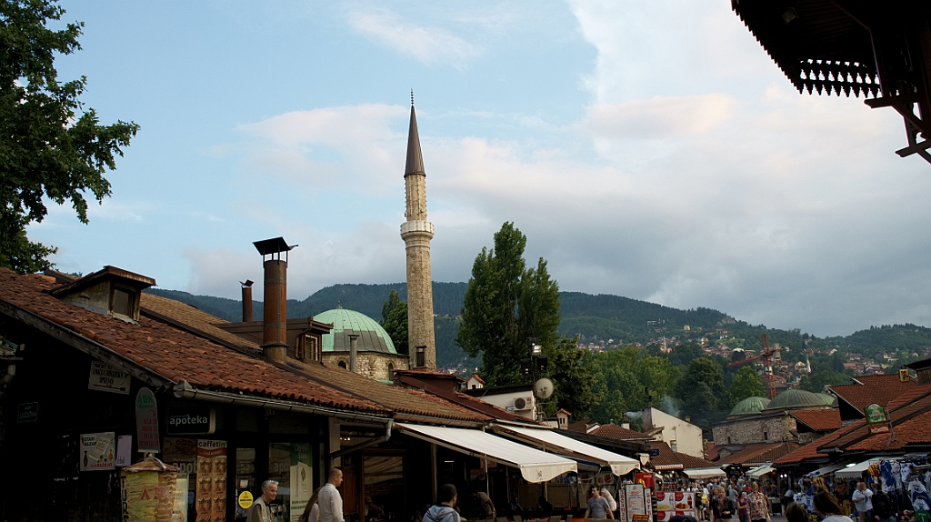 DSC02202.jpg - Sarajevo, quartiere di Bascarsja.