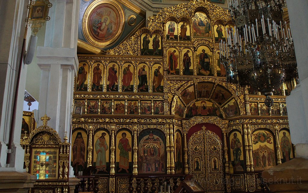 DSC06354.JPG - L'interno della cattedrale Zenkov
