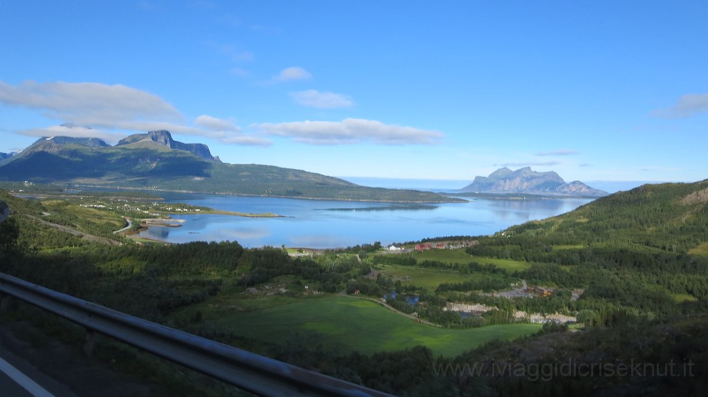 IMG_4419.JPG - Beautiful landscape!