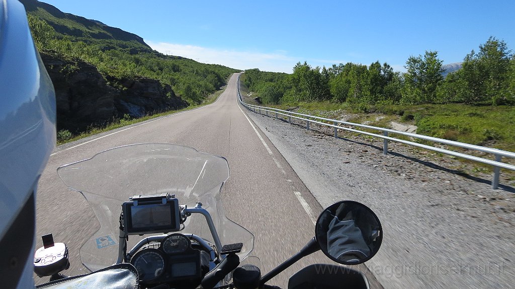 IMG_4597.JPG - On the road n°17.