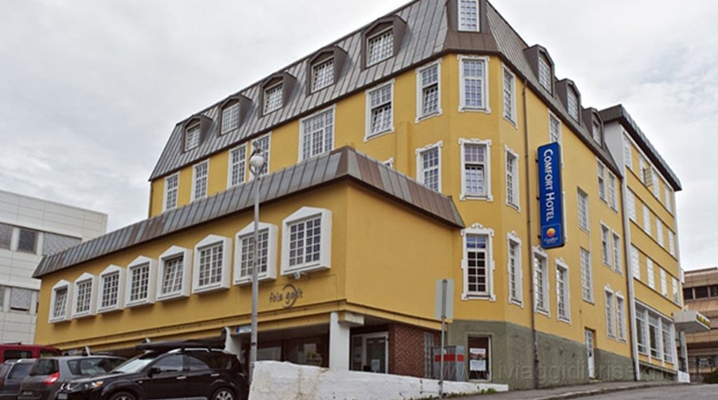 ch_nobel_facade_01.jpg - Molde, Comfort Hotel.