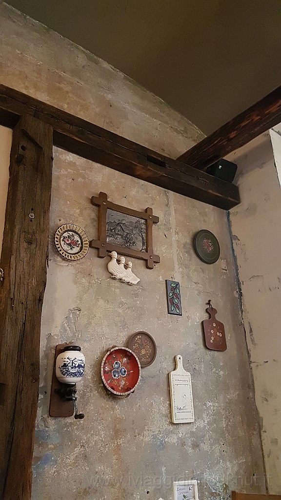 20190805_190602.jpg - Wroclaw, locale caratteristico scelto per cenare.