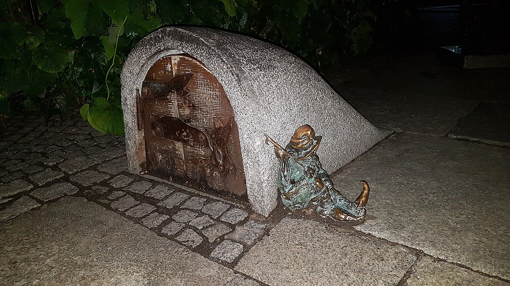 20190805_215848.jpg - Gli Gnomi di Wroclaw.