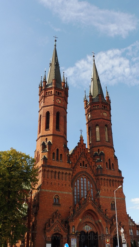 P1060564.JPG - Kościół św. Rodziny w Tarnowie