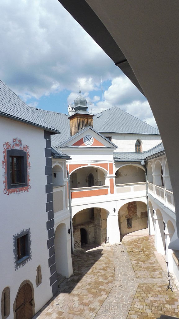 P1060742.JPG - Slovacchia, Castello di Lupciansky Head.
