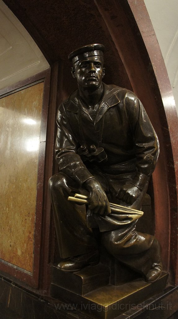 DSC07768.JPG - Mosca, stazione del metrò Partizanskaya.