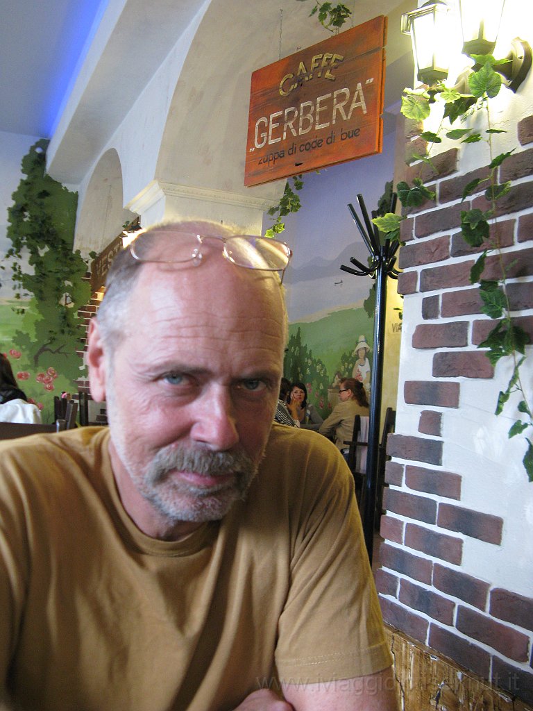 IMG_3579.JPG - In pizzeria.