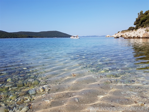 dei_beach