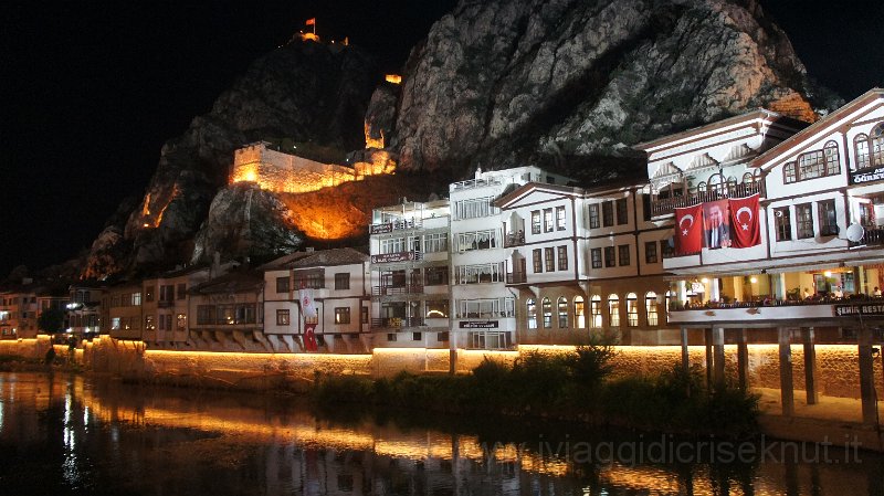 DSC04124.JPG - Amasya by night