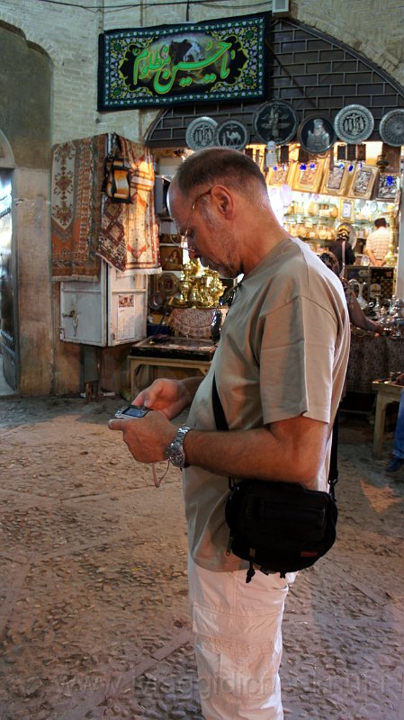 DSC04488.JPG - Knut al bazar Bazar