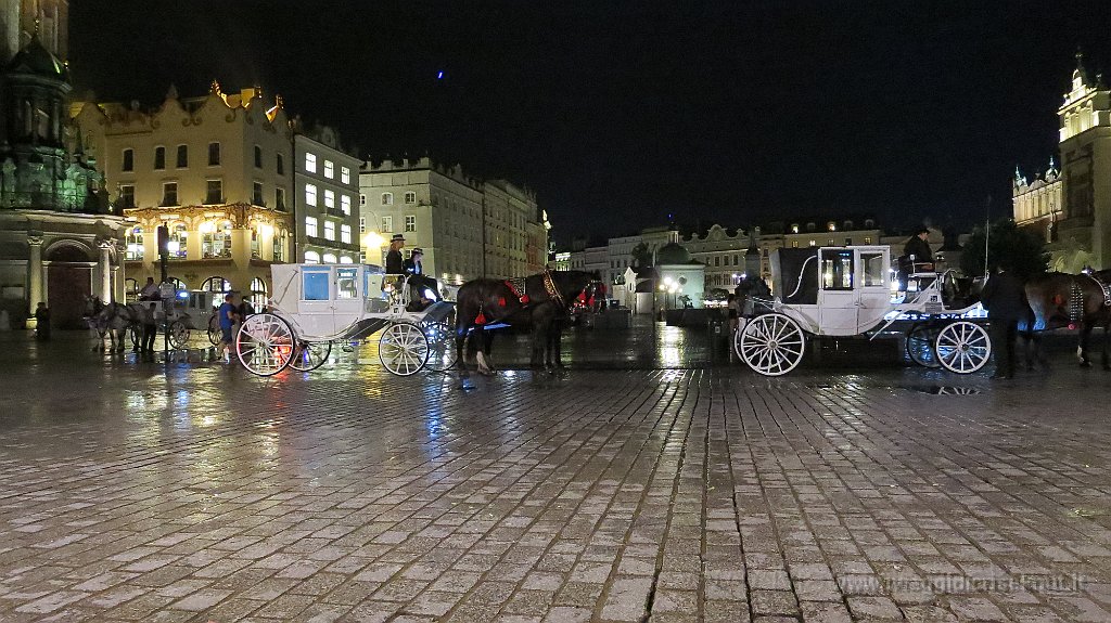 IMG_3269.JPG - Cracovia by night.
