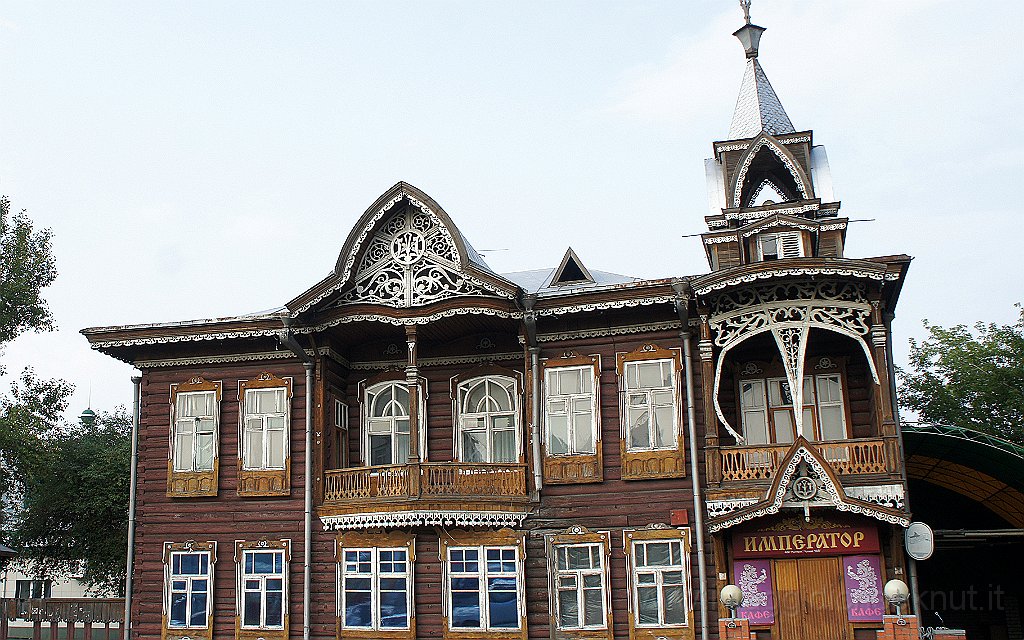 DSC06619.JPG - Case tipiche a Barnaul