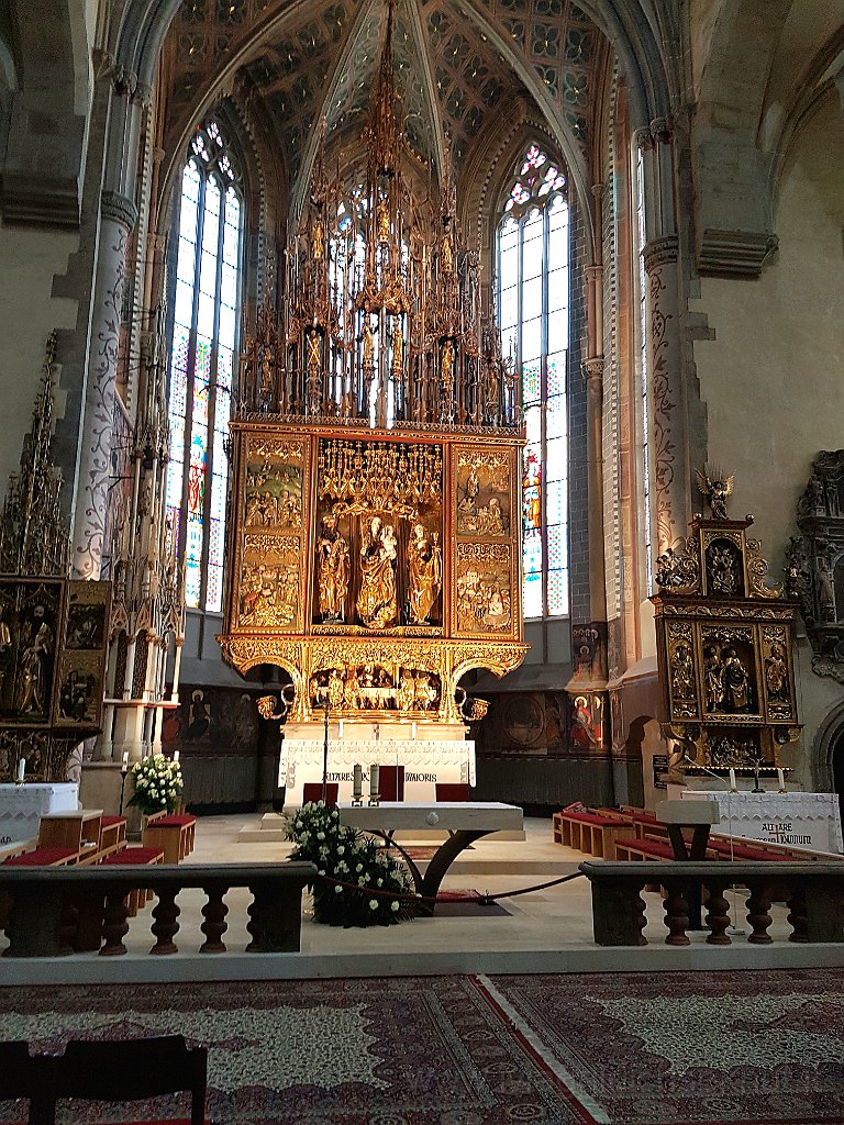 20170814_164244.jpg -  Chiesa di Sveta Jacub.L'altare maggiore con la Pala del Maestro Pavol.