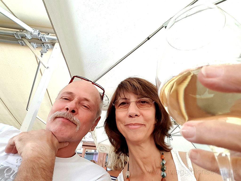 20170816_174610.jpg - Aperitivo in pieno centro storico.