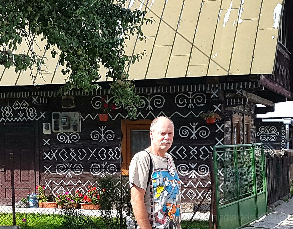 20170817_160404.jpg - Cicmany, casa dipinta.