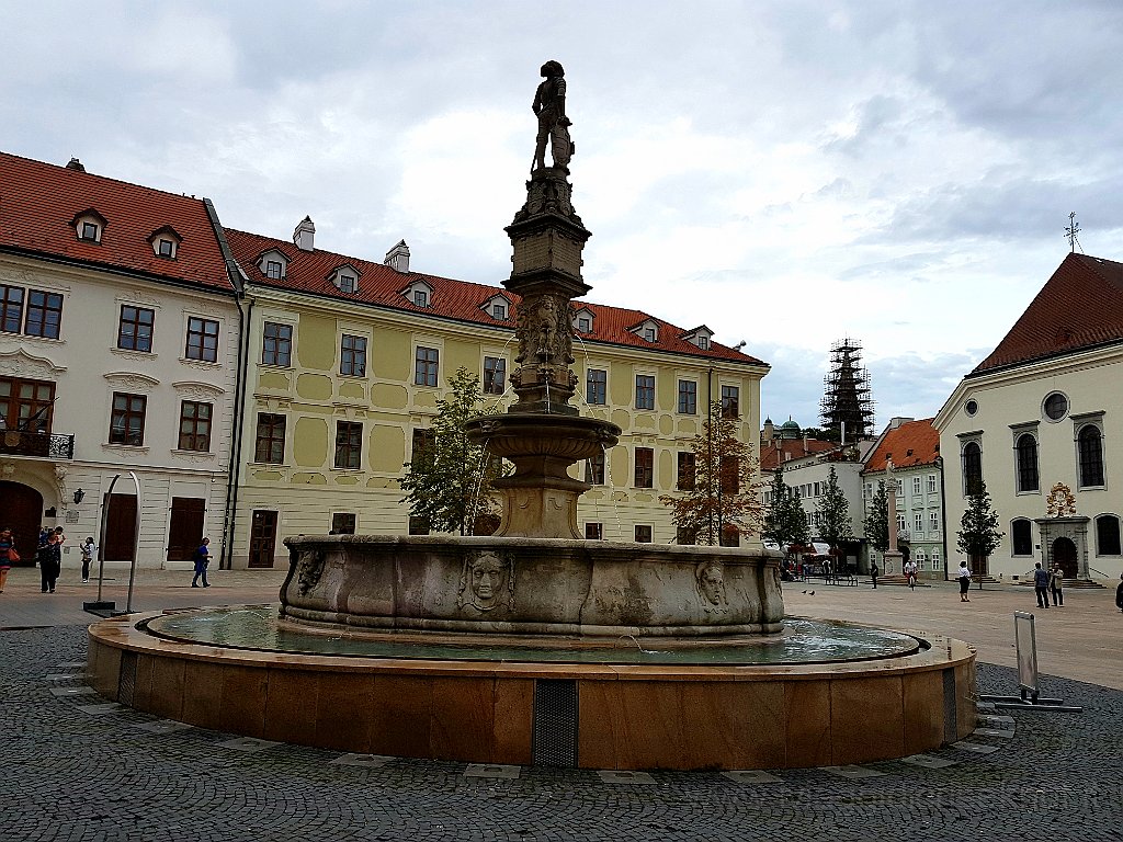 20170820_095337.jpg - Trencin, centro storico.