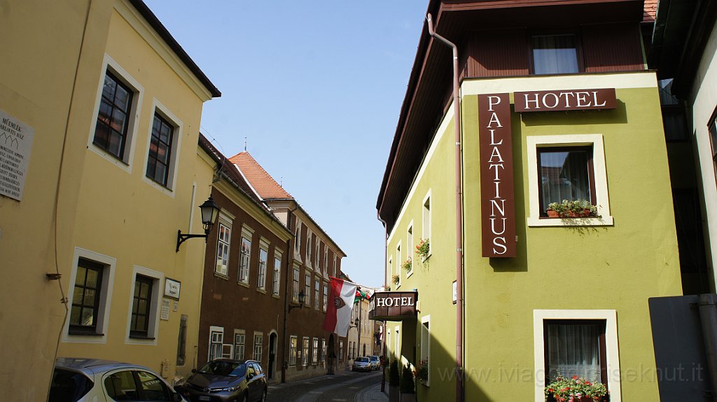 DSC04257.JPG - Ungheria, Sopron. Il nostro hotel ubicato in pieno centro storico.