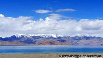 karakul_lake